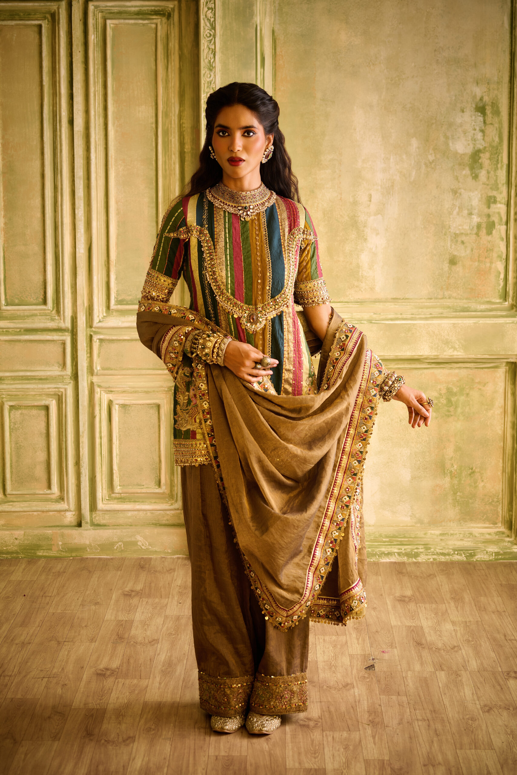 Virasat Short Kurta Set – Multicolor